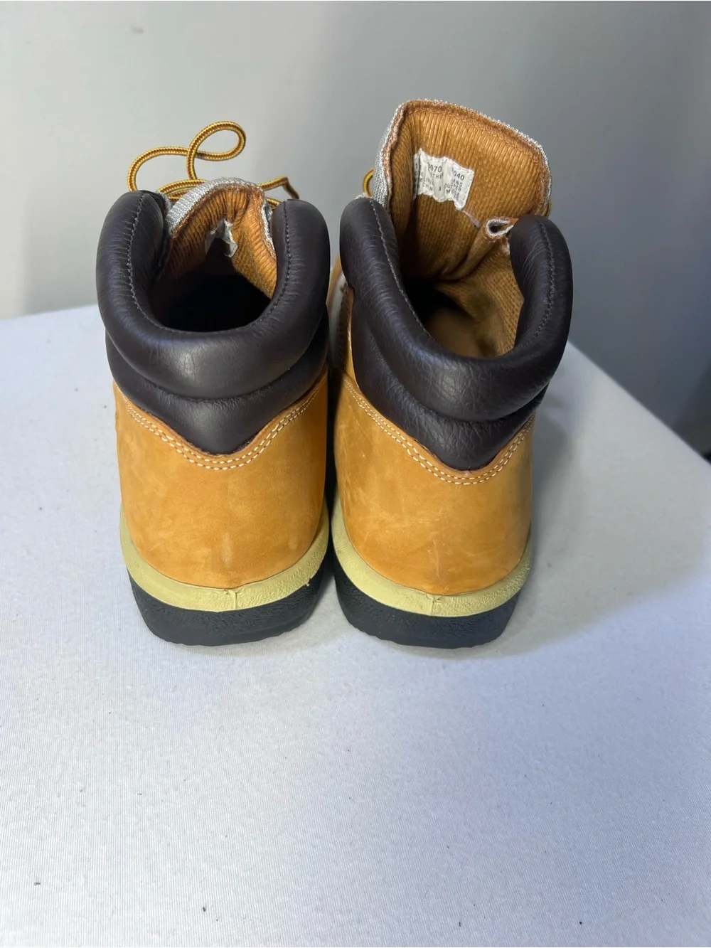 Timberland Field Boot 13070, Mens size 11, vintage like new no box